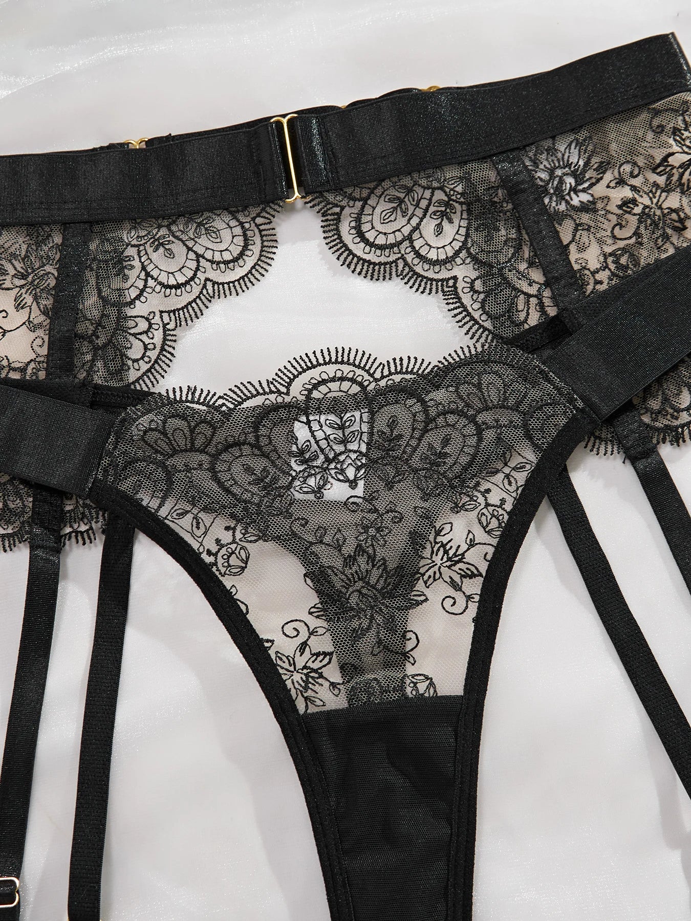 2024 New Erotic Set See-Through Embroidered Sexy Eyelash Lace Body Shaping Lingerie Four-Piece Set Women Onlyfan