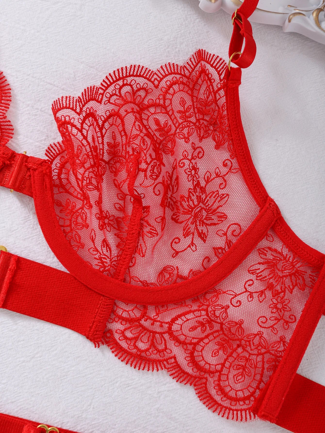 2024 New Erotic Set See-Through Embroidered Sexy Eyelash Lace Body Shaping Lingerie Four-Piece Set Women Onlyfan