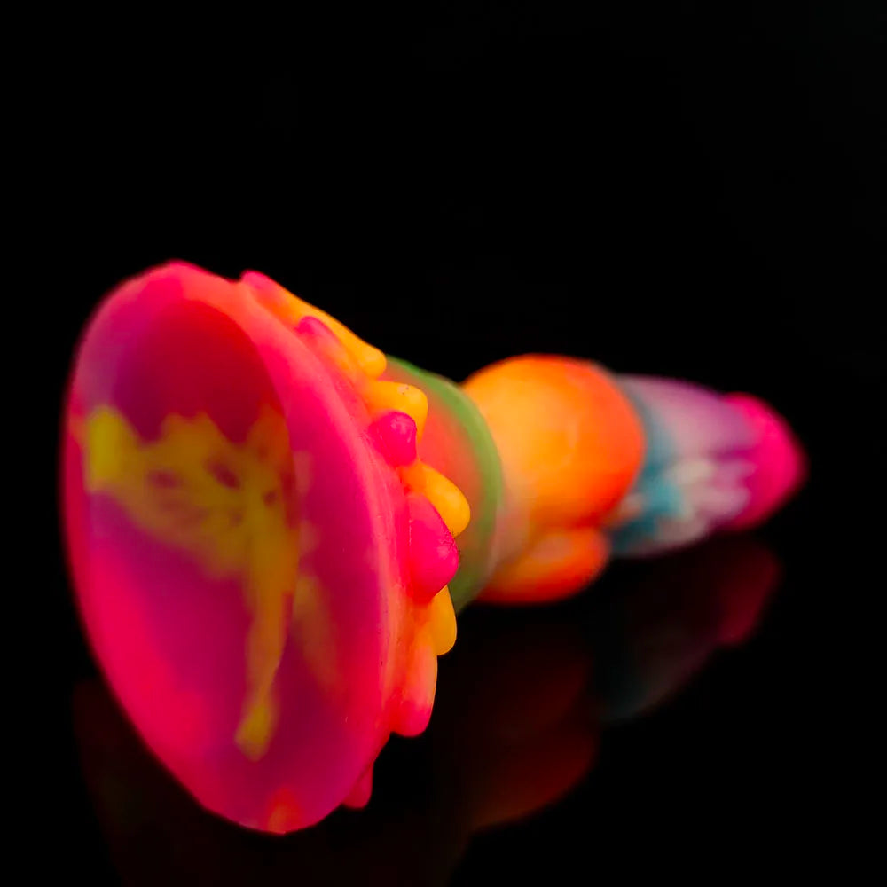 FAAK Luminous Dragon Dildo With Suction Cup Knot Dog Penis Size S M L Female Masturbator Glowing In Dark Silicone Sex Toys