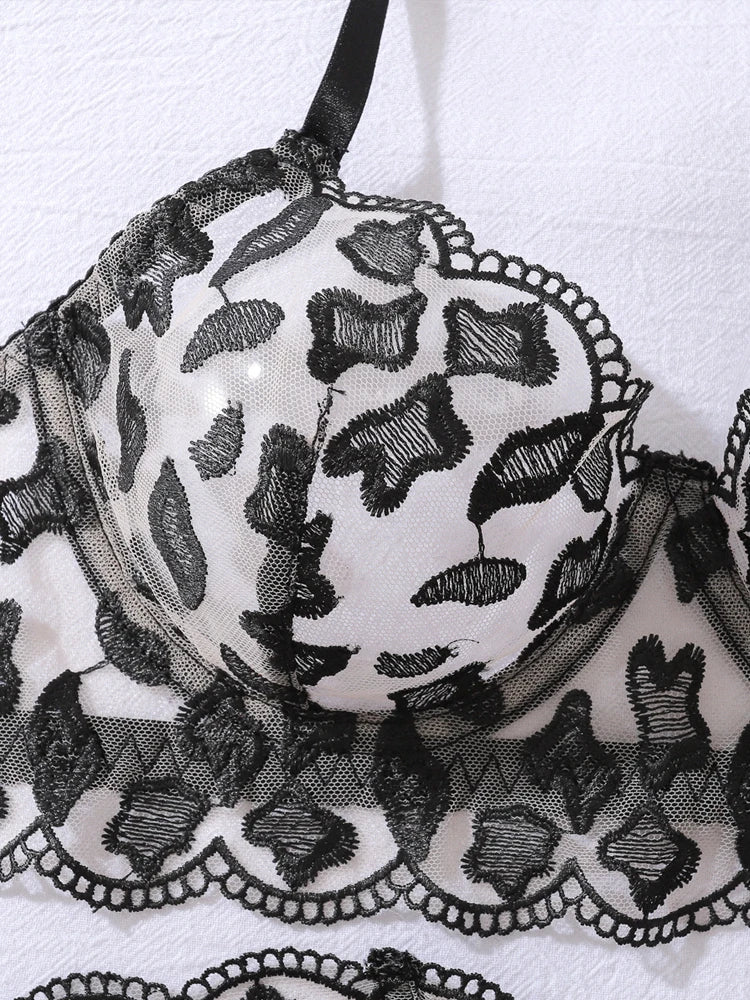 Erotic Lingerie Set Babydoll Sensual Lingerie Lace 2025 Bra Set For Women Underwear Intimate Sexi Costumes Bra And Panty Set